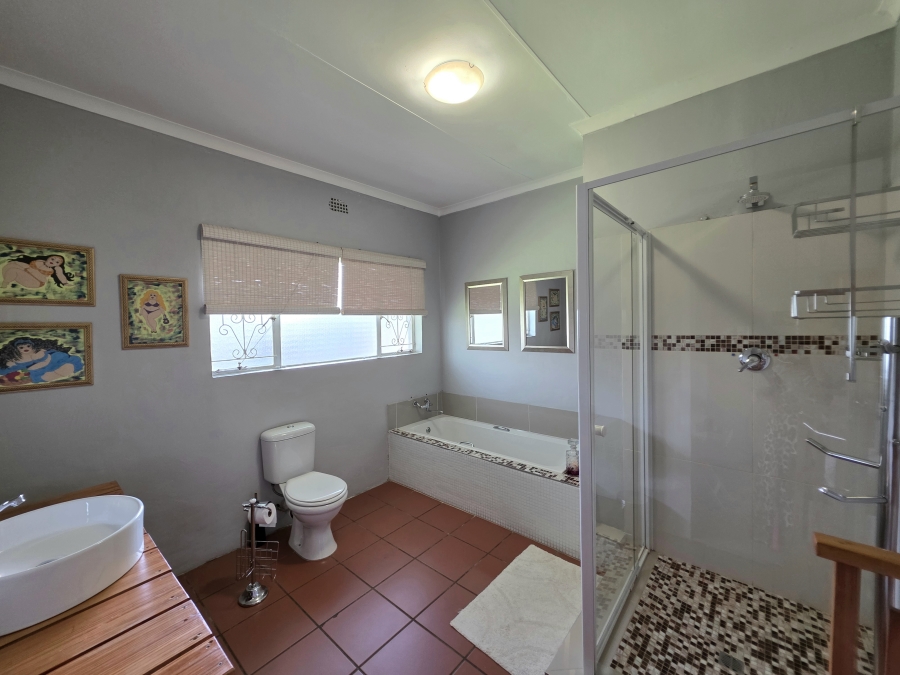 7 Bedroom Property for Sale in Jim Fouchepark Free State